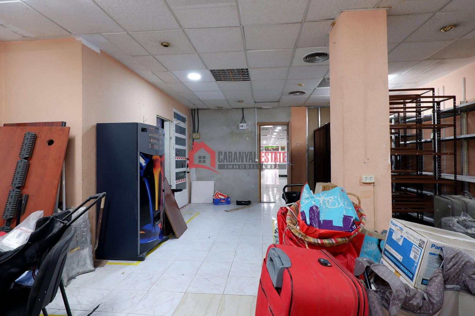 Commercial for rent in Valencia city - € 1,600 (Ref: 9009919)