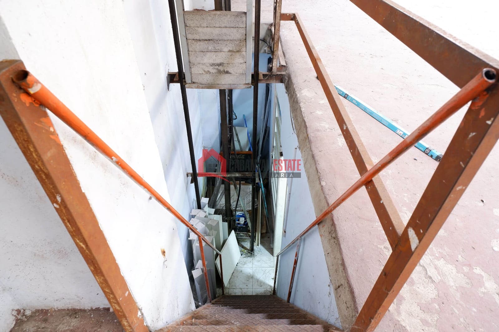 Commercial for rent in Valencia city - € 1,600 (Ref: 9009919)