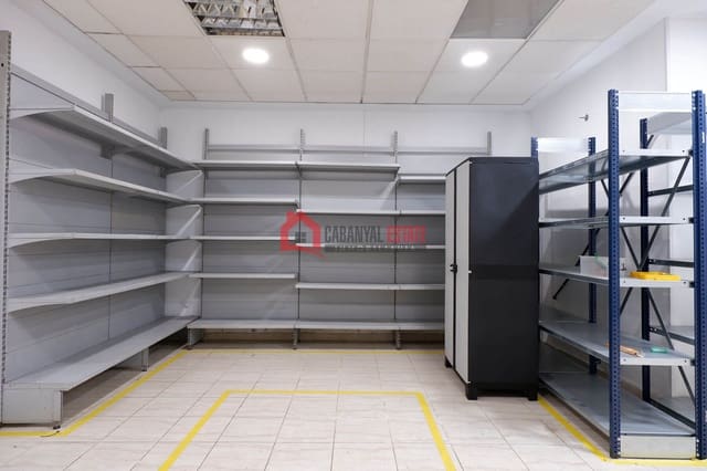 Commercial for rent in Camins al Grau, Valencia city - € 1,600 (Ref: 9009919)