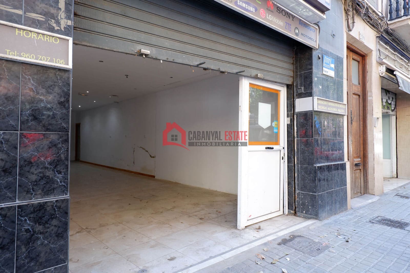 Commercieel te huur in Valencia stad - € 1.100 (Ref: 9009920)