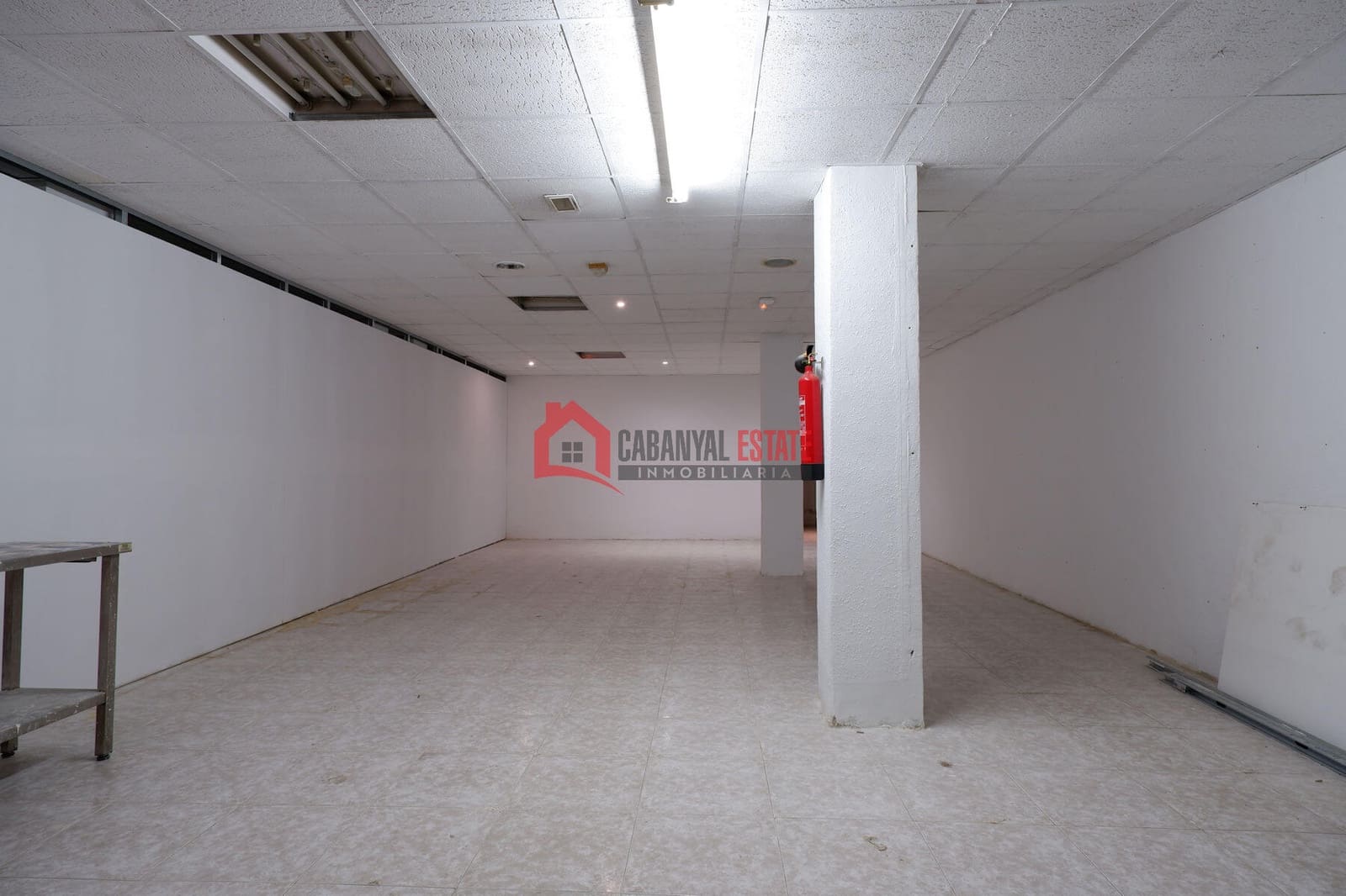 Commercieel te huur in Valencia stad - € 1.100 (Ref: 9009920)