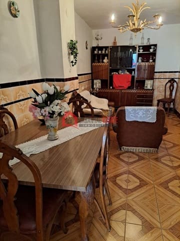 4 quarto Moradia em Banda para venda em Fuencaliente - 45 000 € (Ref: 9036227)