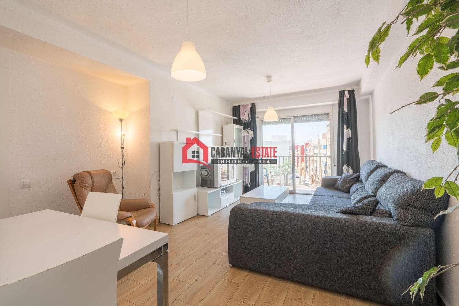 2 Zimmer Apartment zu vermieten in Valencia Stadt - 1.200 € (Ref: 9159136)