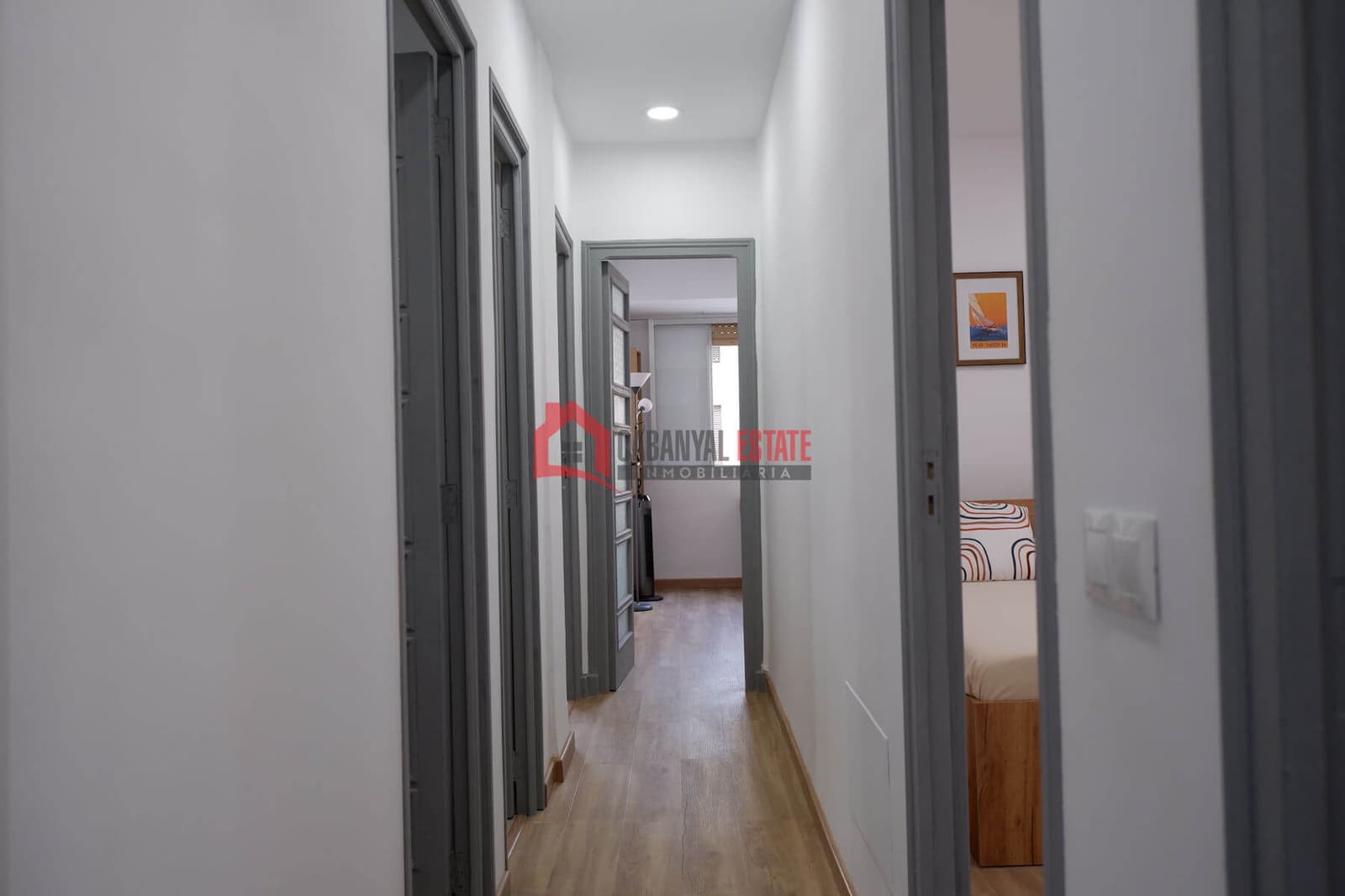 4 soveværelse Lejlighed til leje i Valencia by - € 500 (Ref: 9193552)