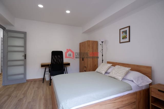 4 camera da letto Appartamento da affittare in Cabanyal-Canyamelar, Valencia città - 500 € (Rif: 9193552)