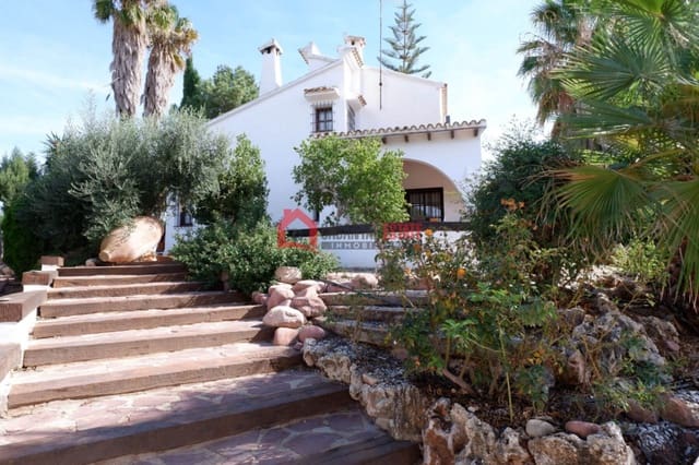 4 sovrum Villa till salu i Bétera med pool garage - 720 000 € (Ref: 9204058)