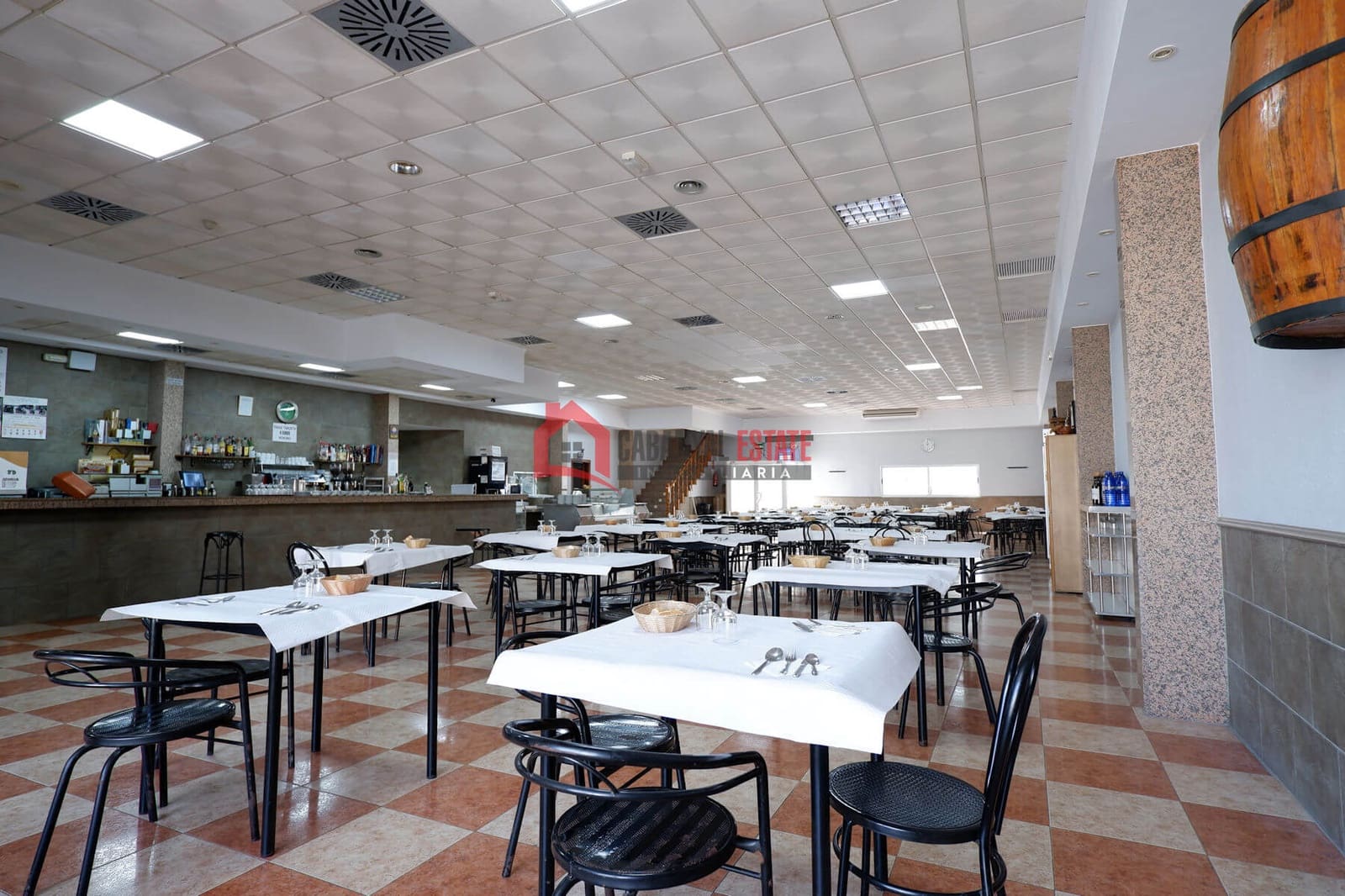 Commerciale in vendita in Sagunto / Sagunt con garage - 560.000 € (Rif: 9237302)