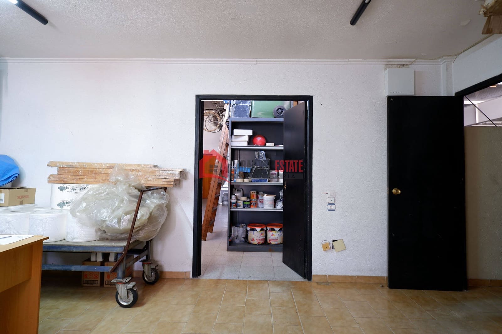 Commerciale in vendita in Sagunto / Sagunt con garage - 560.000 € (Rif: 9237302)