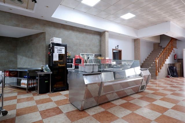 Commercial for sale in Sagunto / Sagunt with garage - € 560,000 (Ref: 9237302)