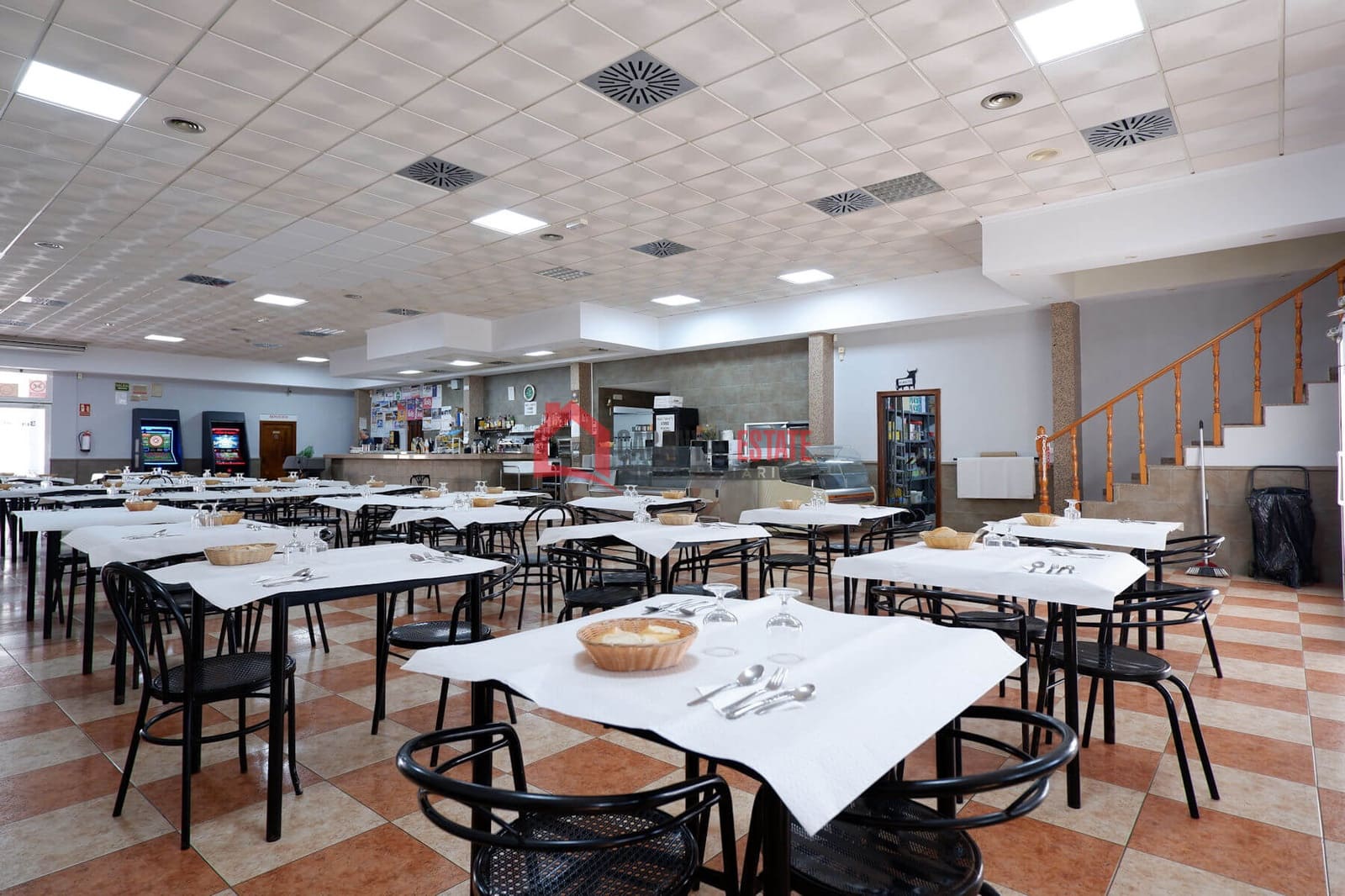 Commerciale in vendita in Sagunto / Sagunt con garage - 560.000 € (Rif: 9237302)