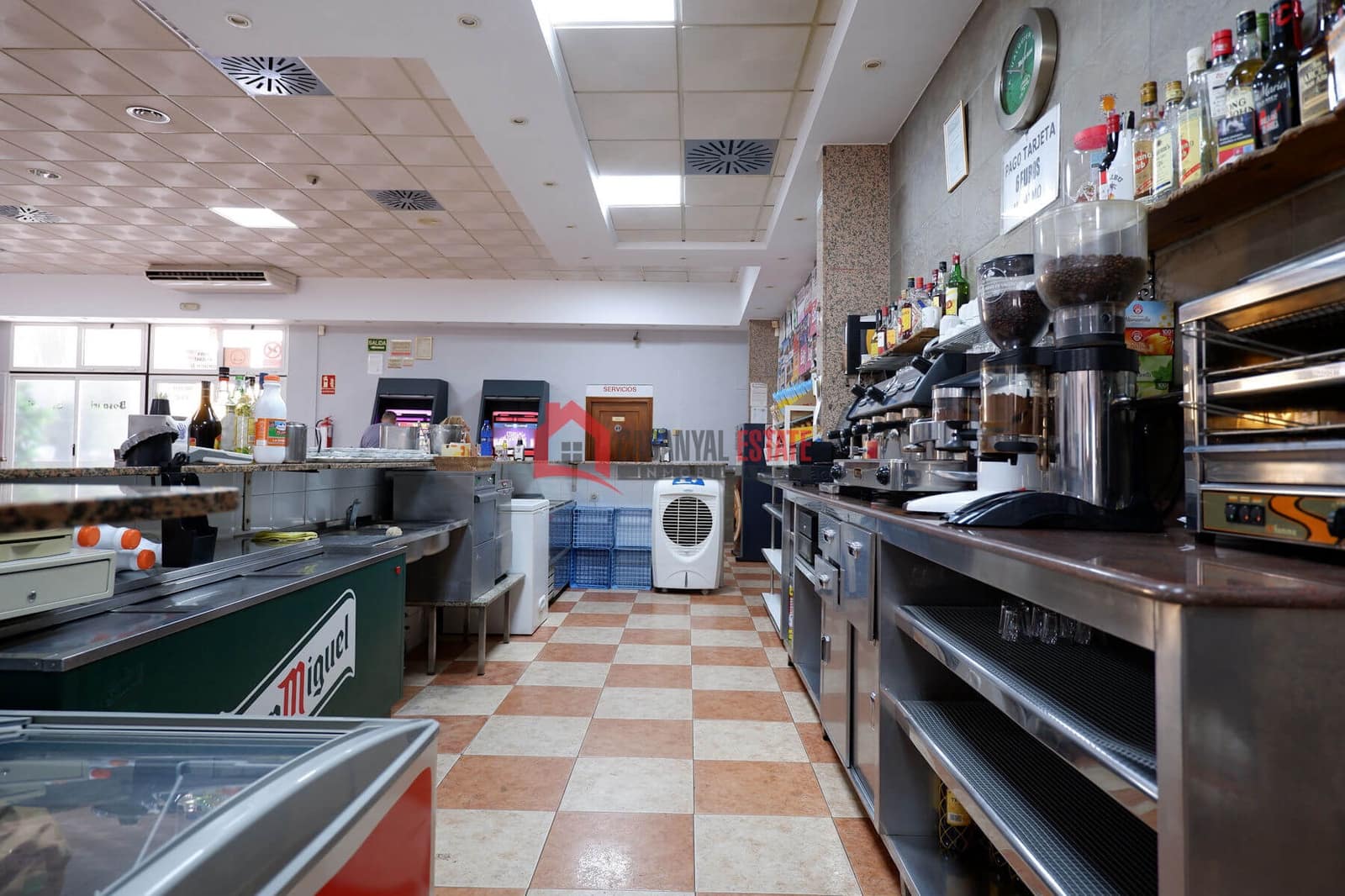 Commerciale in vendita in Sagunto / Sagunt con garage - 560.000 € (Rif: 9237302)