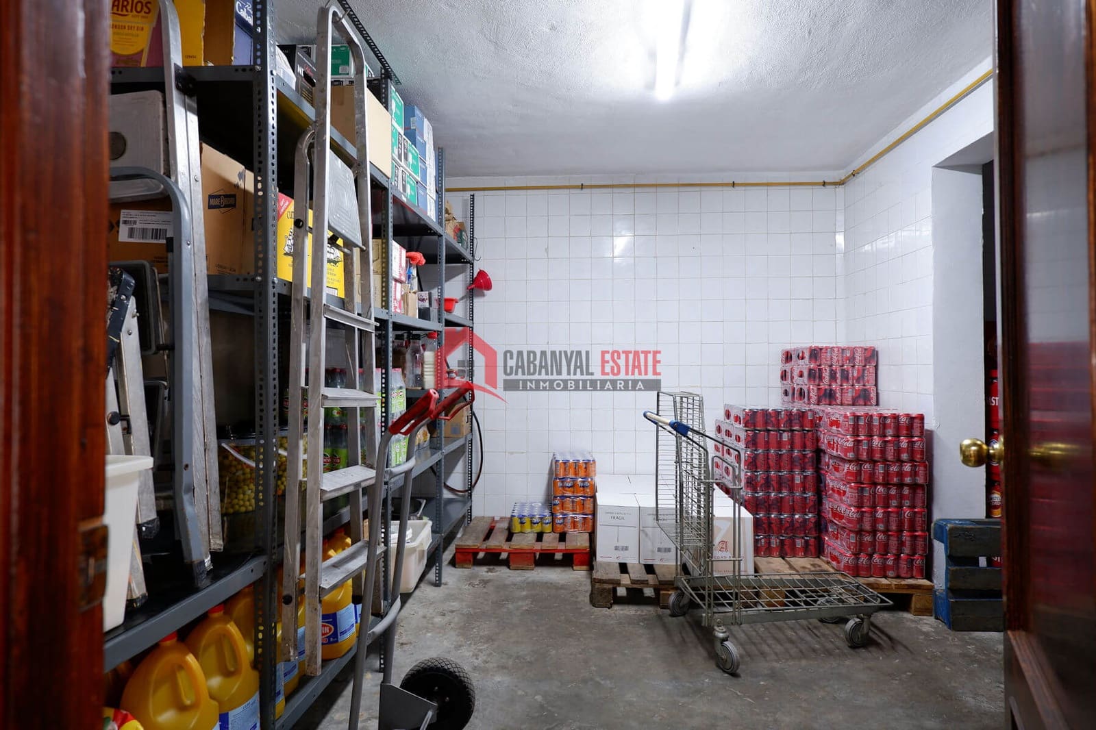 Commerciale in vendita in Sagunto / Sagunt con garage - 560.000 € (Rif: 9237302)