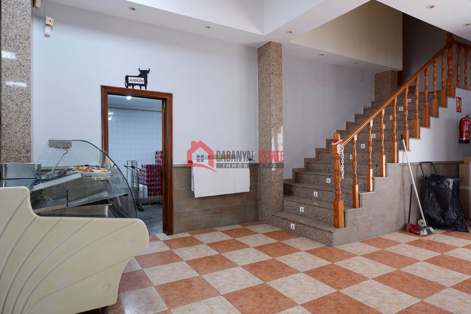 Commerciale in vendita in Sagunto / Sagunt con garage - 560.000 € (Rif: 9237302)