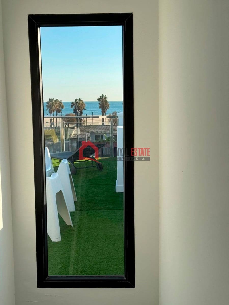 6 soveværelse Rækkehus til salg i Valencia by - € 1.390.000 (Ref: 9254185)