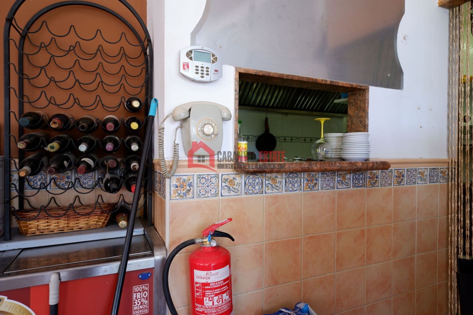 Local Comercial en València ciudad en venta - 230.000 € (Ref: 9343192)