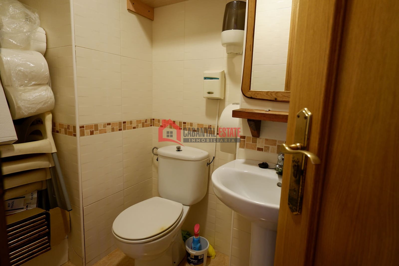 Local Comercial en València ciudad en venta - 230.000 € (Ref: 9343192)