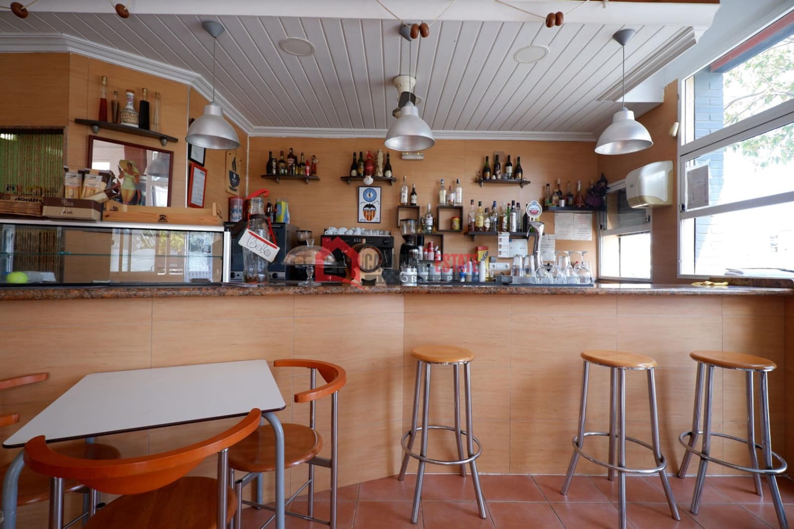 Local Comercial en València ciudad en venta - 230.000 € (Ref: 9343192)