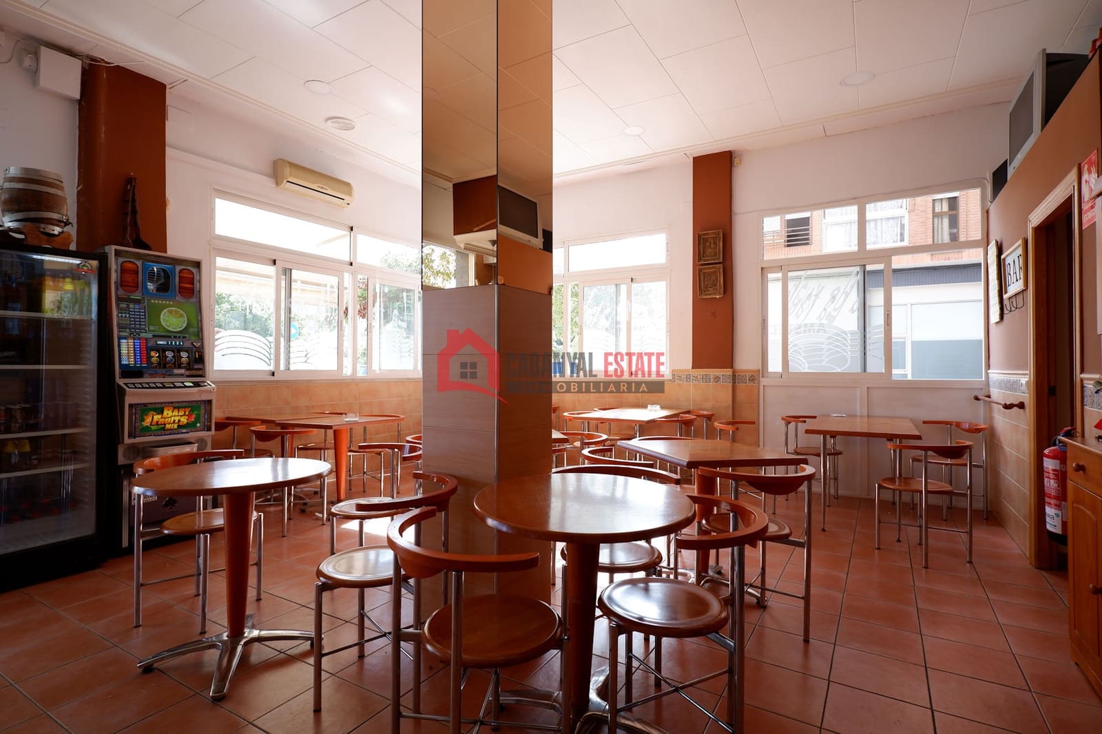 Local Comercial en València ciudad en venta - 230.000 € (Ref: 9343192)