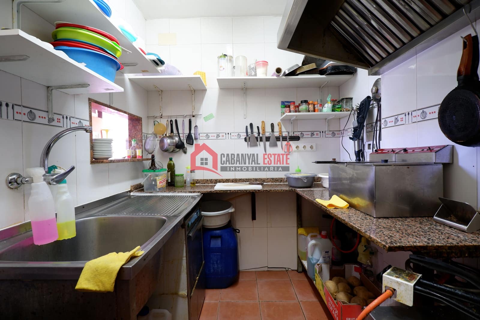 Local Comercial en València ciudad en venta - 230.000 € (Ref: 9343192)