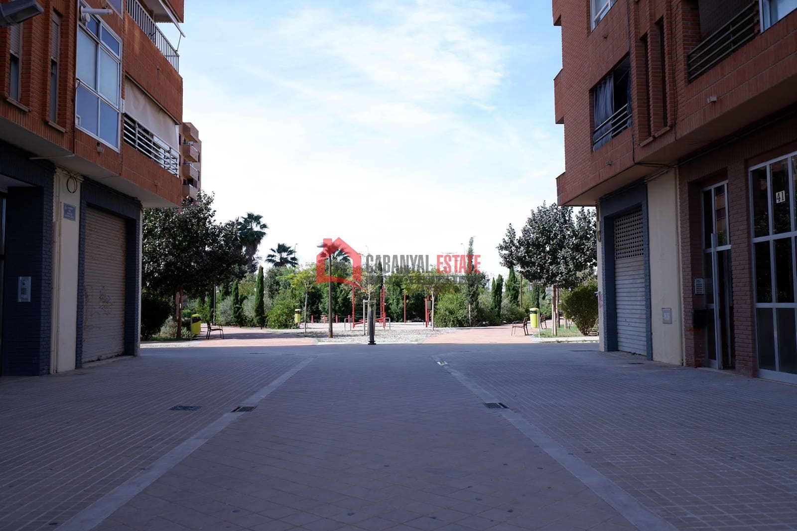 Local Comercial en València ciudad en venta - 230.000 € (Ref: 9343192)