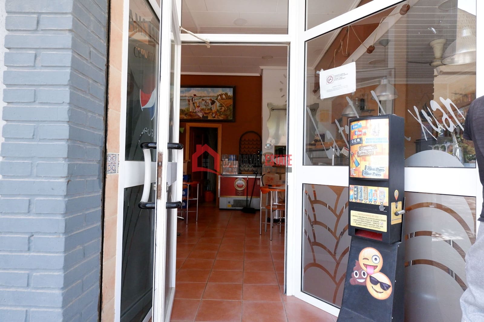 Local Comercial en València ciudad en venta - 230.000 € (Ref: 9343192)