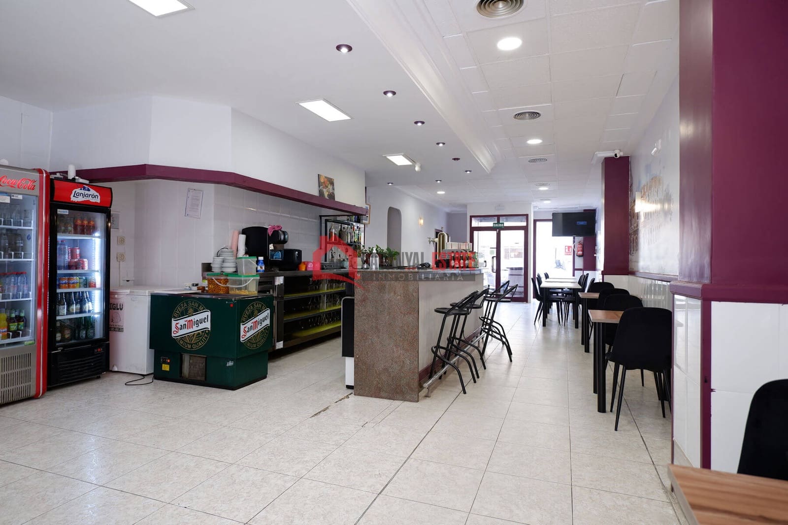 Commercial for rent in Sagunto / Sagunt - € 800 (Ref: 9355342)