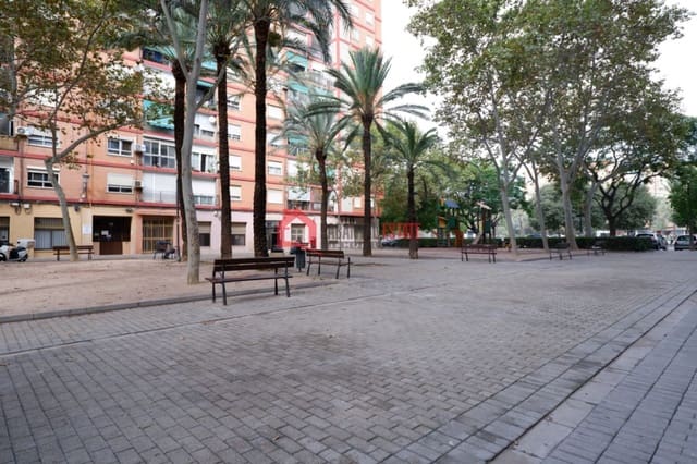 Commercial for sale in Jesus, Valencia city - € 265,000 (Ref: 9363280)