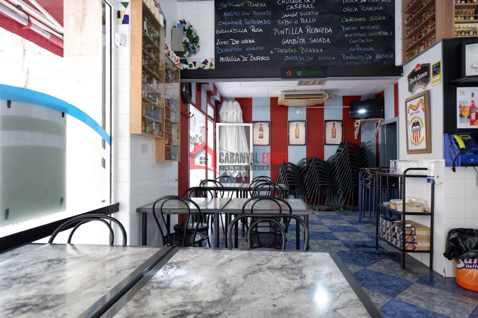 Commercieel te koop in Valencia stad - € 265.000 (Ref: 9363280)