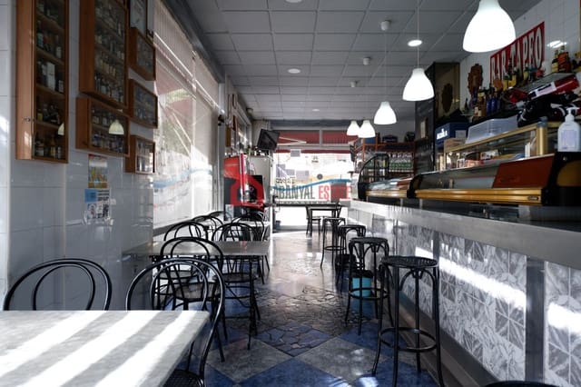 Commercial for sale in Jesus, Valencia city - € 265,000 (Ref: 9363280)