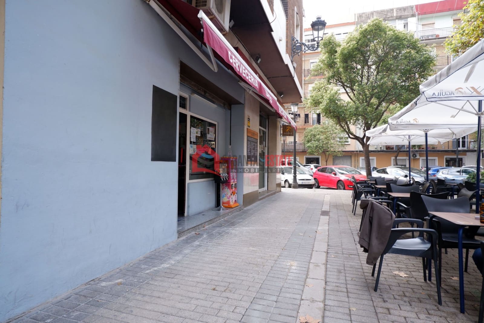 Commercieel te koop in Valencia stad - € 265.000 (Ref: 9363280)