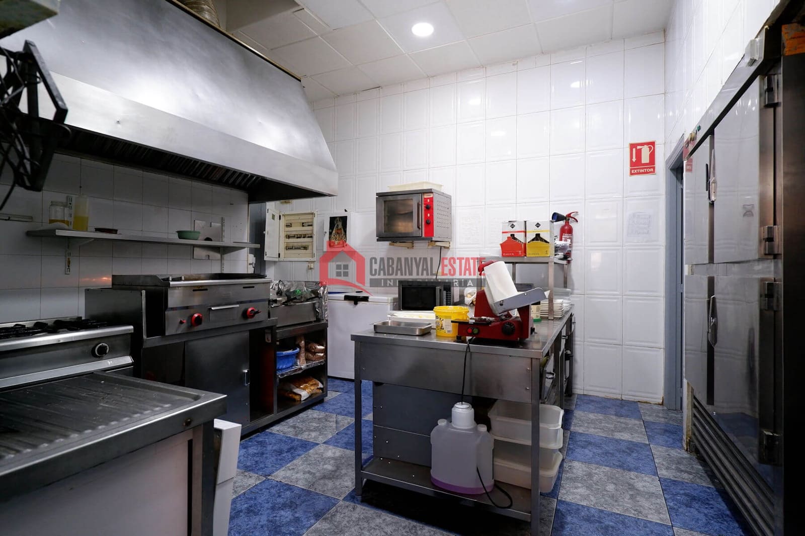 Commercieel te koop in Valencia stad - € 265.000 (Ref: 9363280)