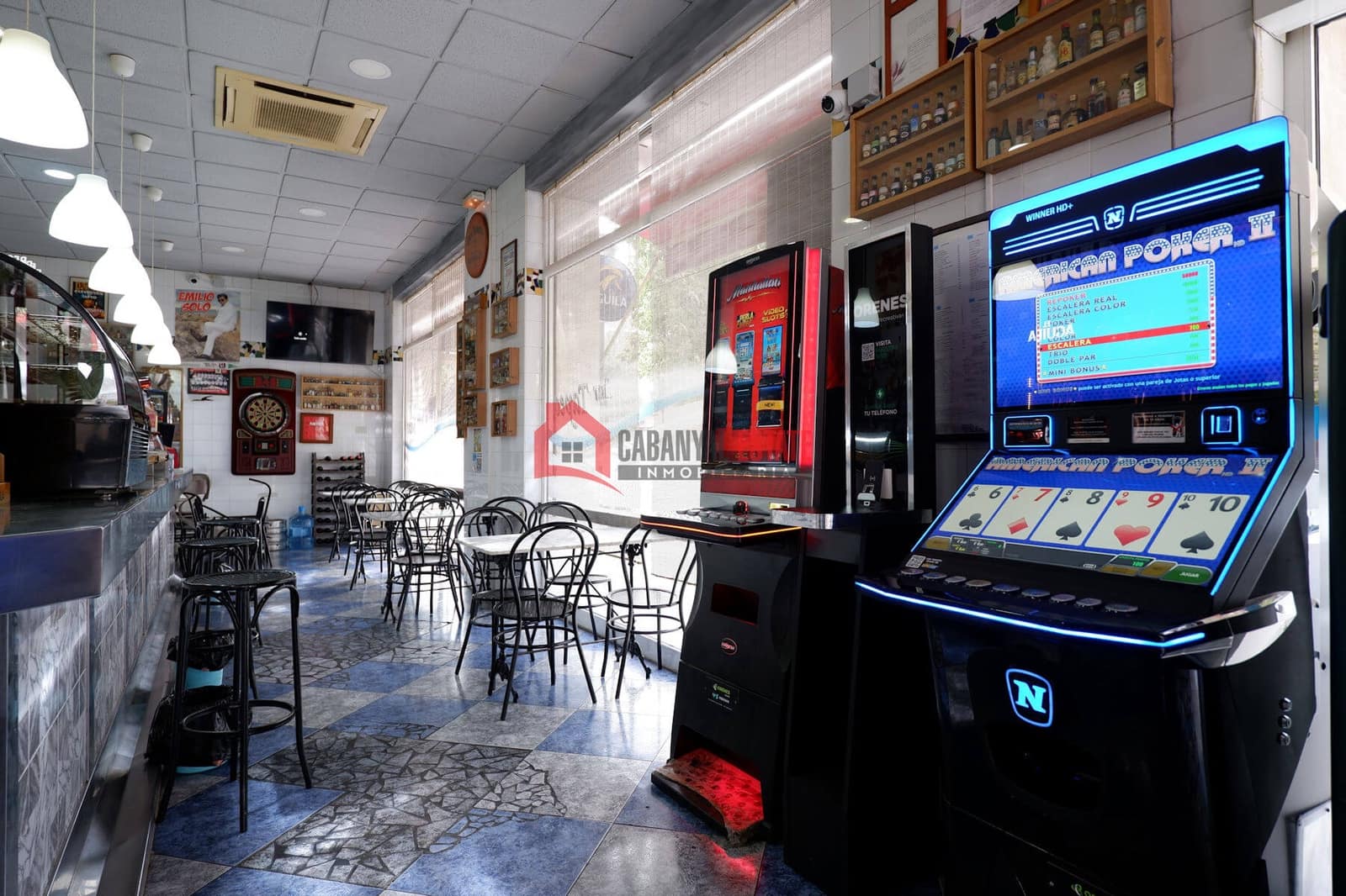 Commercieel te koop in Valencia stad - € 265.000 (Ref: 9363280)