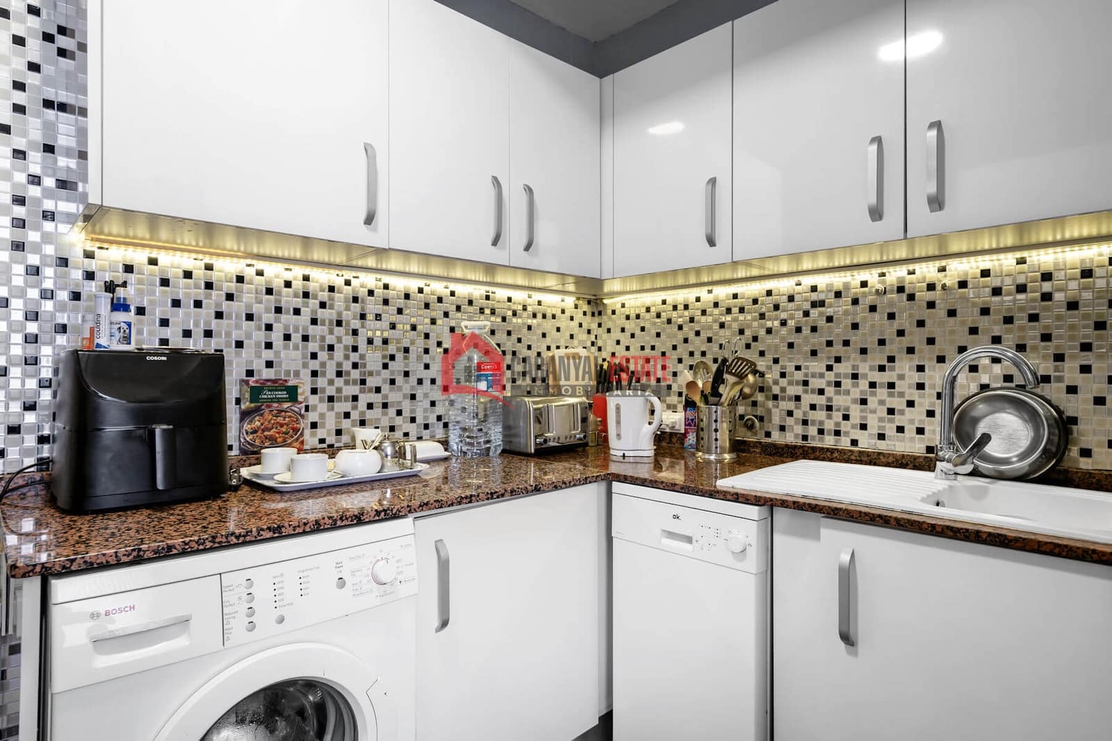 4 sypialnia Apartament na sprzedaż w Miasto Walencja z garażem - 448 000 € (Ref: 9380121)