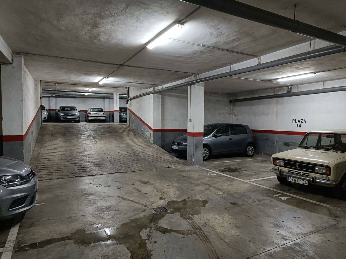 4 sypialnia Apartament na sprzedaż w Miasto Walencja z garażem - 443 000 € (Ref: 9380121)