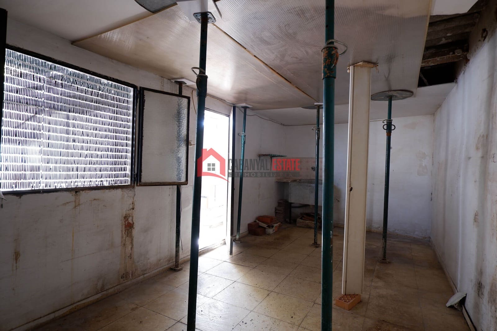 3 slaapkamer Rijtjeshuis te koop in Sagunto / Sagunt - € 250.000 (Ref: 9386419)