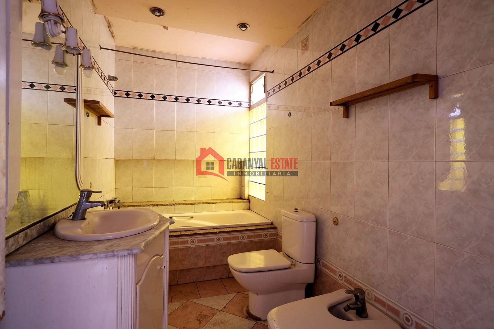 4 slaapkamer Appartement te koop in Sagunto / Sagunt - € 210.000 (Ref: 9389843)