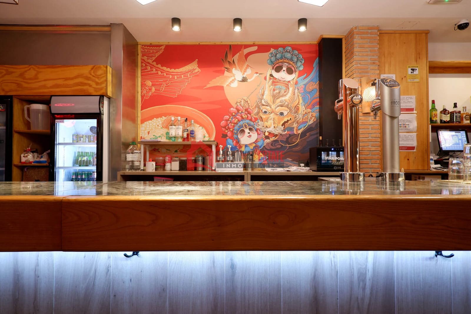 Commercial for rent in Valencia city - € 2,600 (Ref: 9436611)