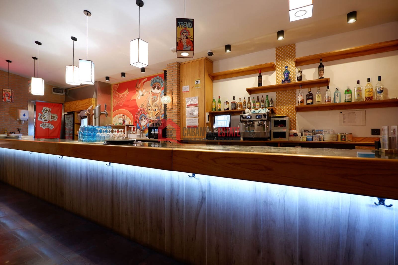 Commercial for rent in Valencia city - € 2,600 (Ref: 9436611)