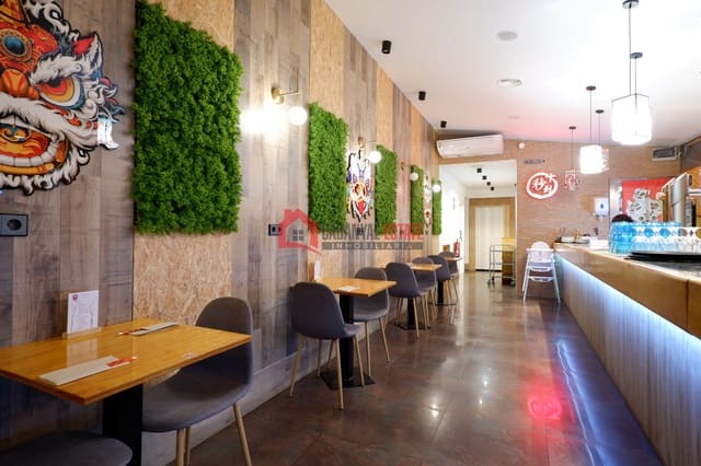 Commercieel te huur in L'Eixample, Valencia stad - € 2.600 (Ref: 9436611)