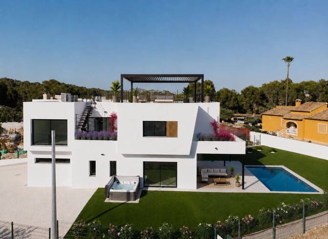 3 soverom Villa til salgs i Calpe / Calp med svømmebasseng garasje - € 925 000 (Ref: 9441665)