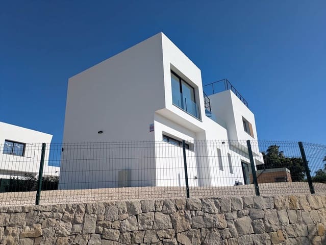 3 bedroom Villa for sale in Calpe / Calp with pool garage - € 925,000 (Ref: 9441665)