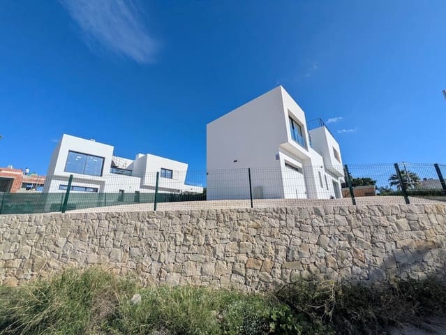 3 bedroom Villa for sale in Calpe / Calp with pool garage - € 925,000 (Ref: 9441665)