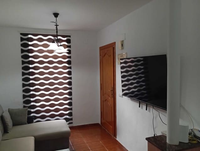 2 bedroom Apartment for sale in Cabanyal-Canyamelar, Valencia city - € 279,000 (Ref: 9470565)