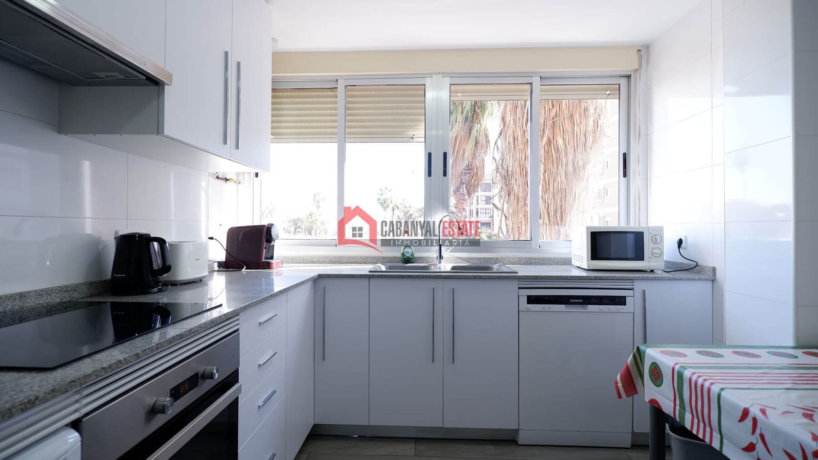 3 sypialnia Apartament do wynajęcia w Miasto Walencja - 1 600 € (Ref: 9523667)