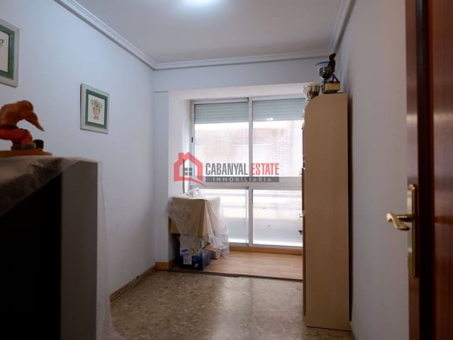 3 soveværelse Lejlighed til salg i Cabanyal-Canyamelar, Valencia by - € 230.000 (Ref: 9532758)