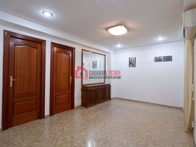3 soveværelse Lejlighed til salg i Cabanyal-Canyamelar, Valencia by - € 230.000 (Ref: 9532758)
