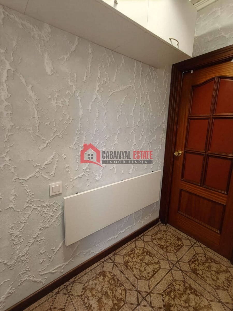 5 bedroom Apartment for sale in Valencia city - € 238,000 (Ref: 9536499)