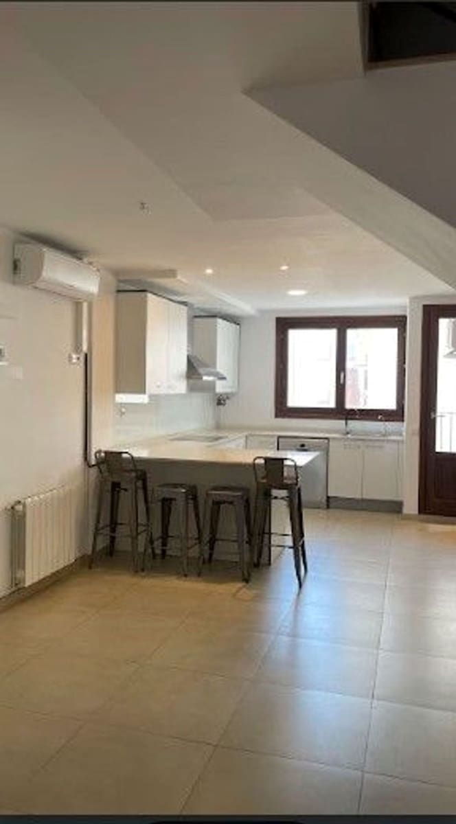 3 soveværelse Lejlighed til salg i Valencia by - € 495.000 (Ref: 9573782)