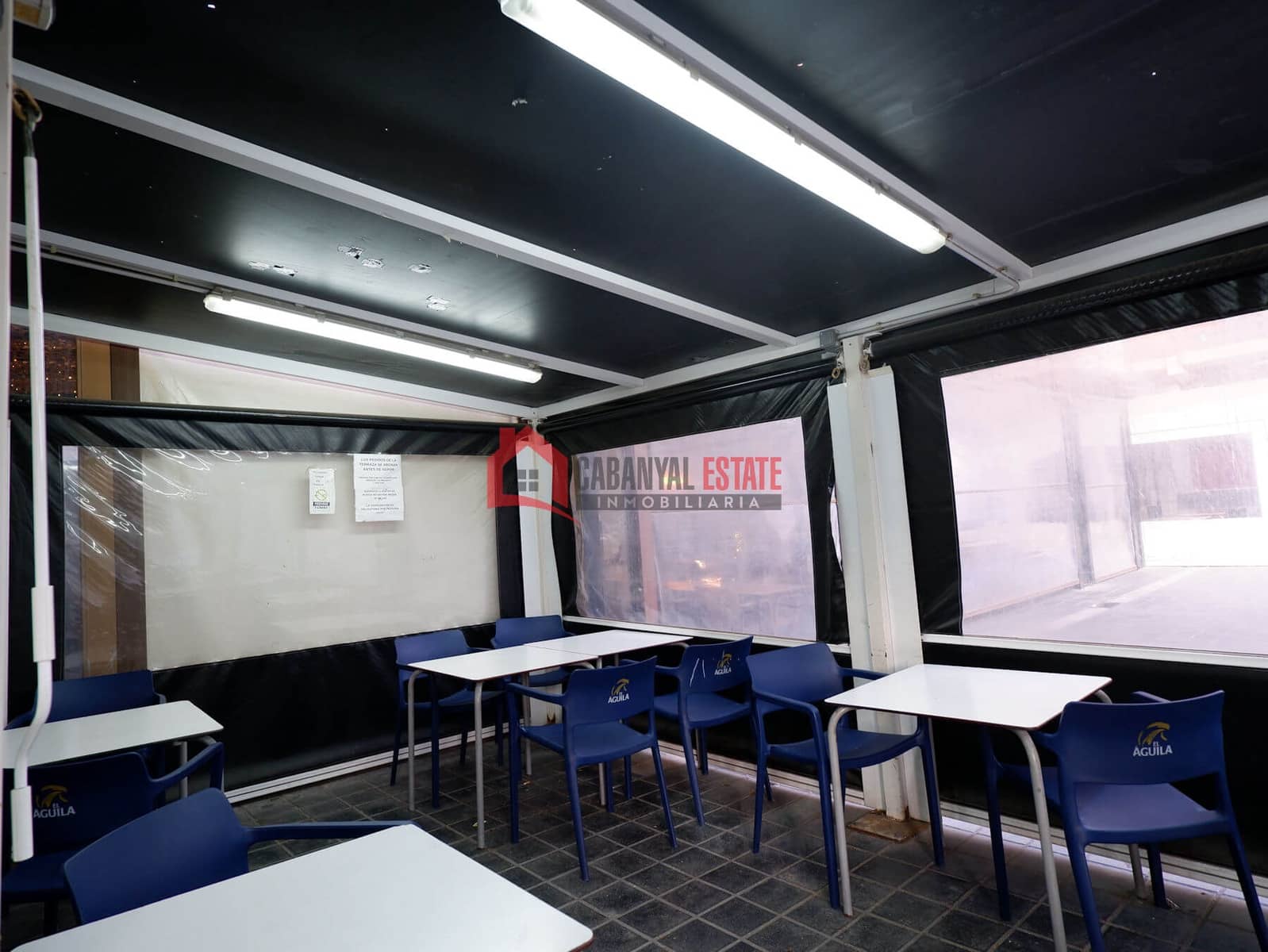 Commercial for rent in Valencia city - € 1,400 (Ref: 9610157)