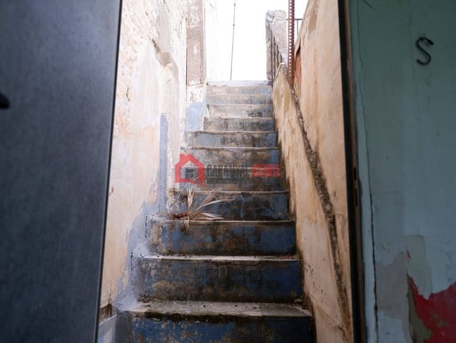 2 soverom Rekkehus til salgs i Cabanyal-Canyamelar, Valencia by - € 795 000 (Ref: 9683393)